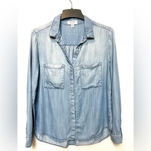 Anthropologie Cloth & Stone Chambray button down